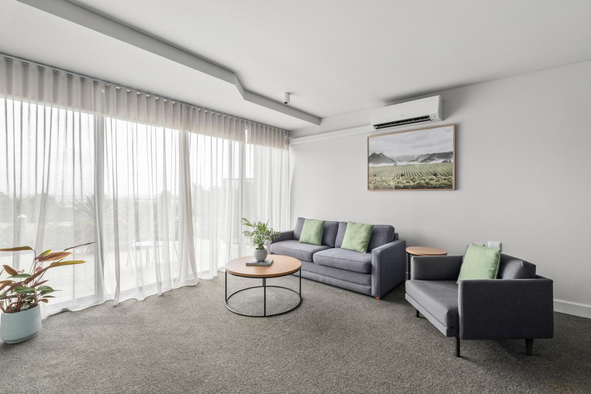 Balgownie Estate Yarra Valley Yarra Glen Esterno foto A living room with a split-type air conditioner